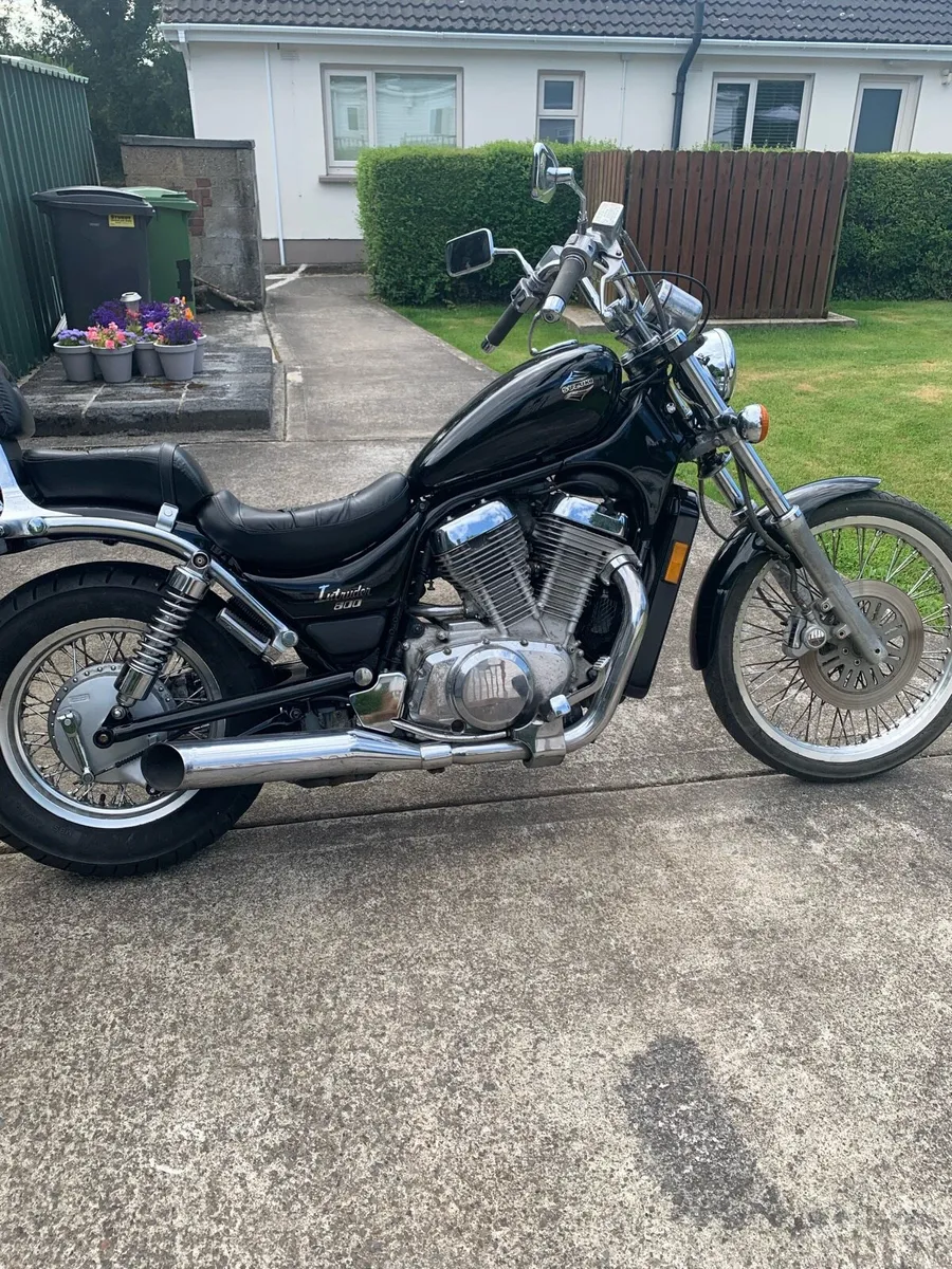 Suzuki intruder 800 - Image 1