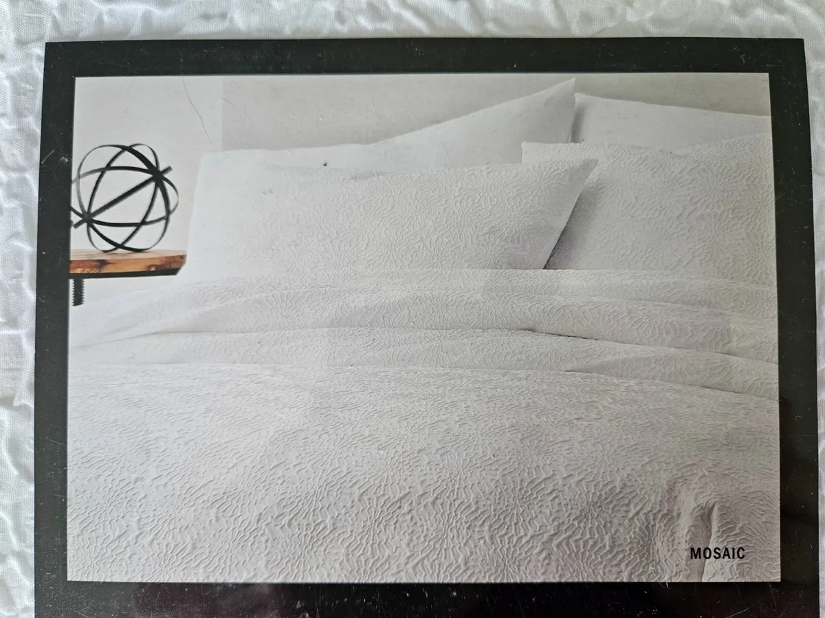 3 xDouble duvet covers (still in packaging) - Image 1