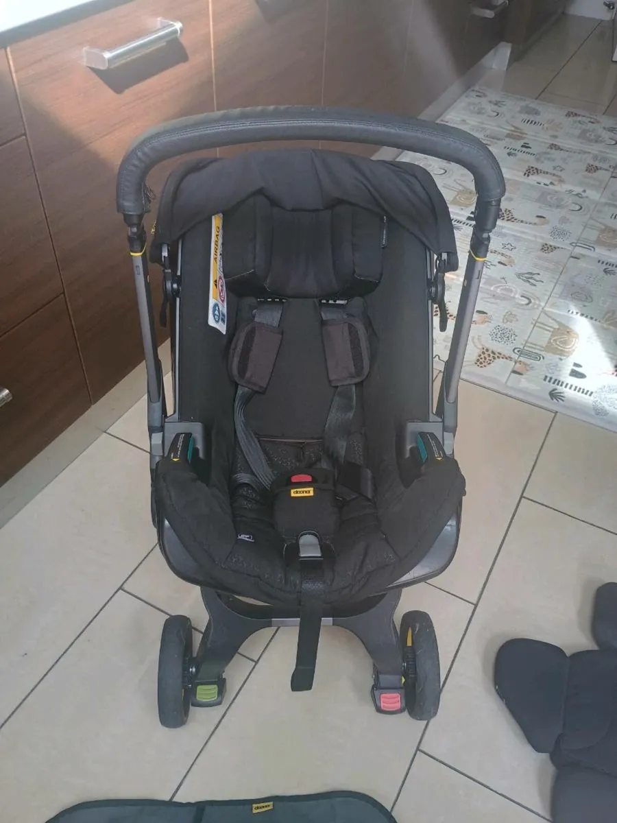 Doona car seat - Image 1