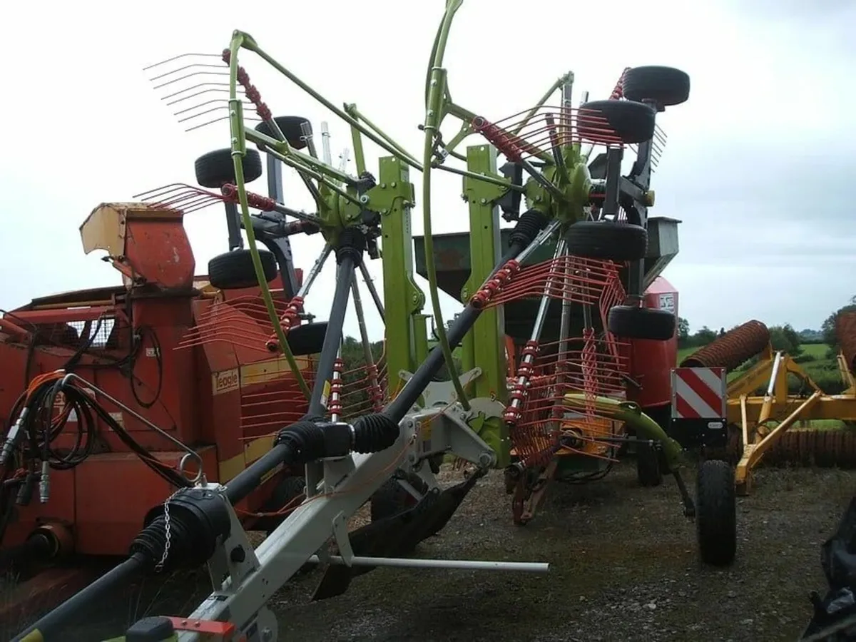 2017 Claas liner 2600 rake - Image 1
