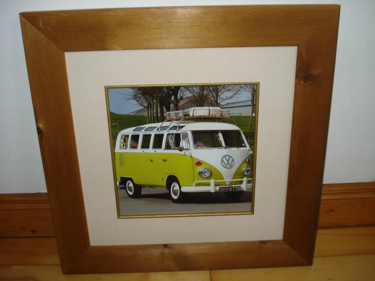 LARGE  GLASS FRAMED PRINT VW T1 MICROBUS. - Image 2