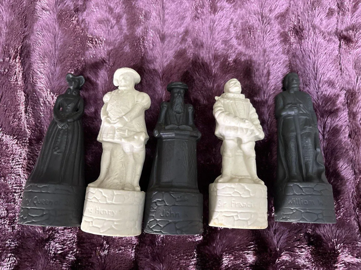 JOB LOT OF BESWICK FIGURINES - Image 2