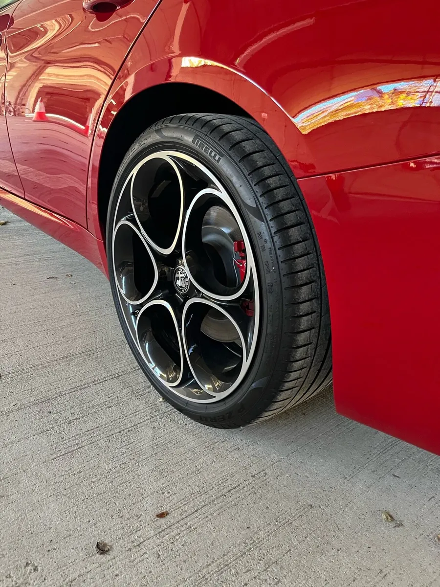 Car - Image 2