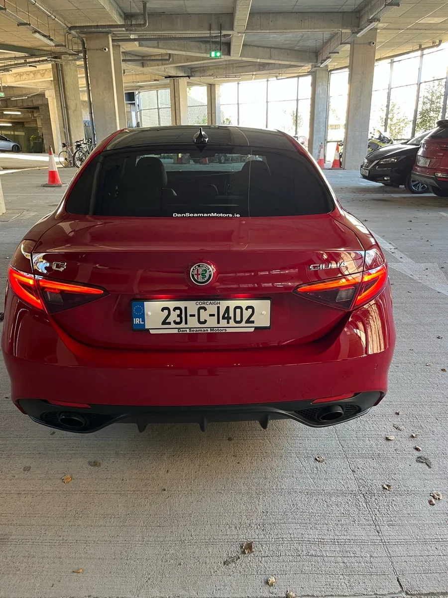 Car - Image 4