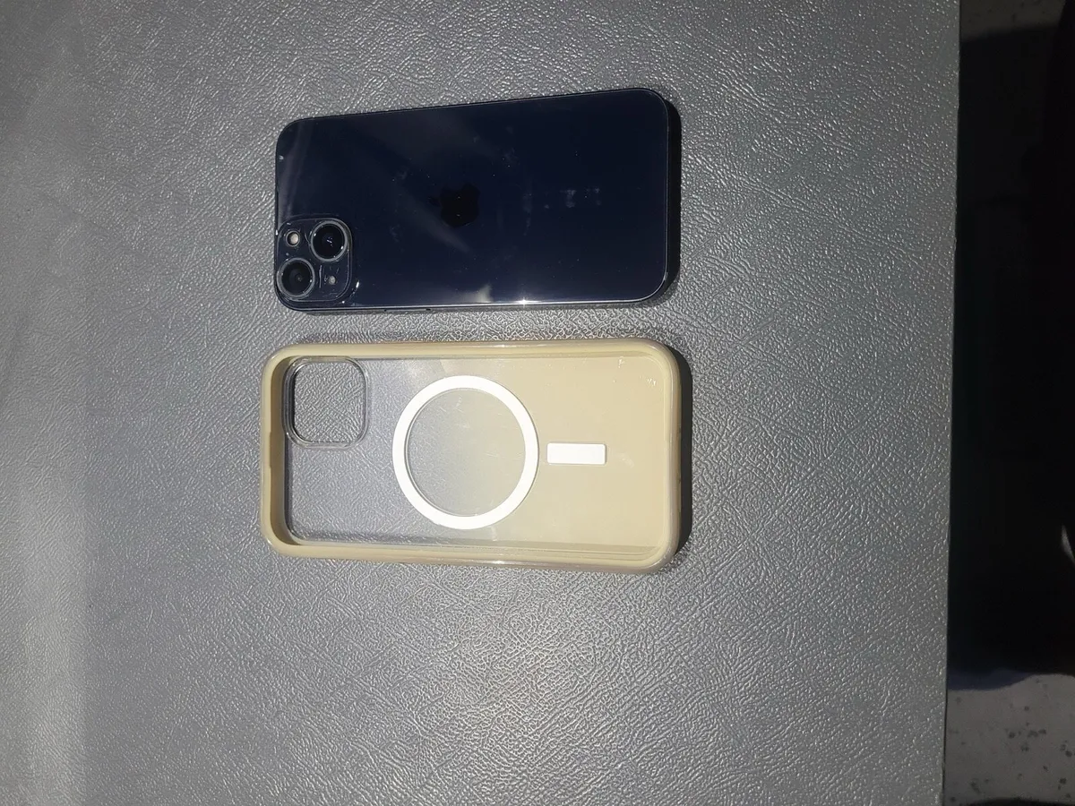 Iphone - Image 2