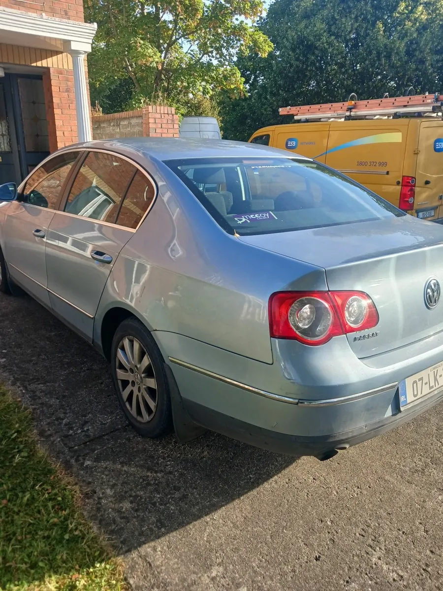 Volkswagen Passat 2007 - Image 3