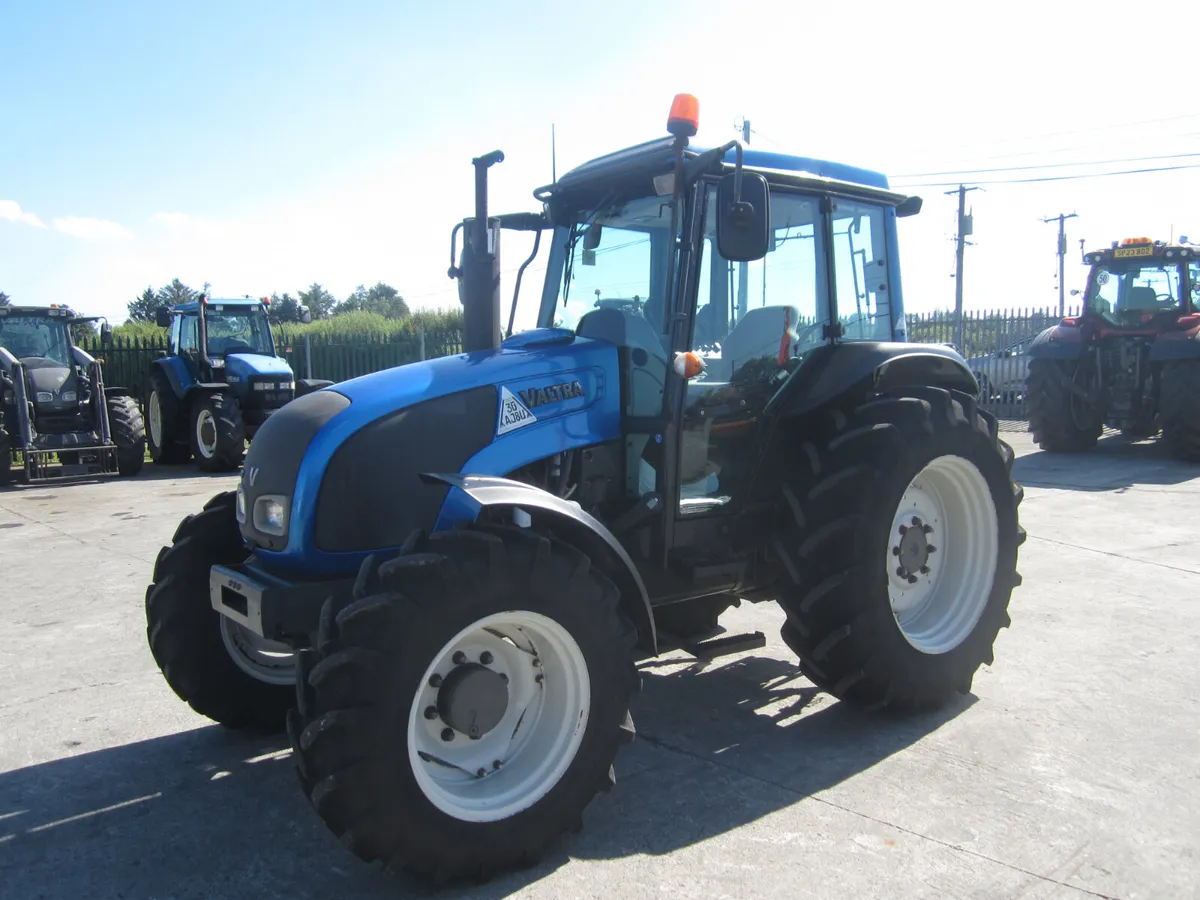 VALTRA A93 ...2014...1900 HRS.AS NEW... - Image 3