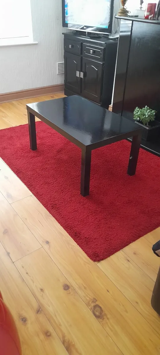 Red Rug - Image 3