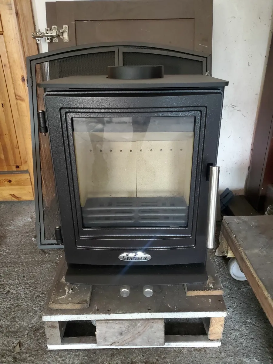 New Stanley Solis 5 kw solid fuel stove - Image 4