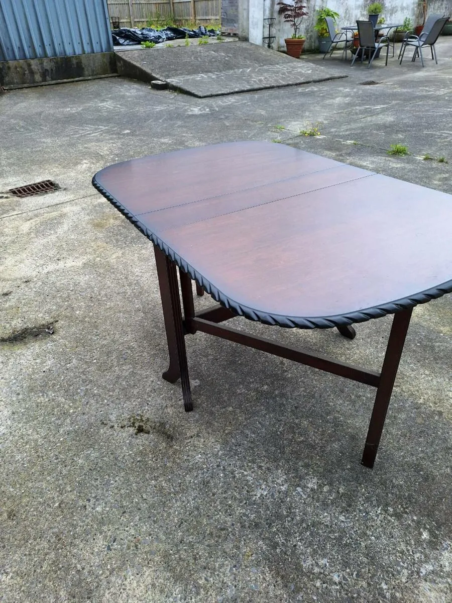Beautiful heavy vintage drop leaf table - Image 1