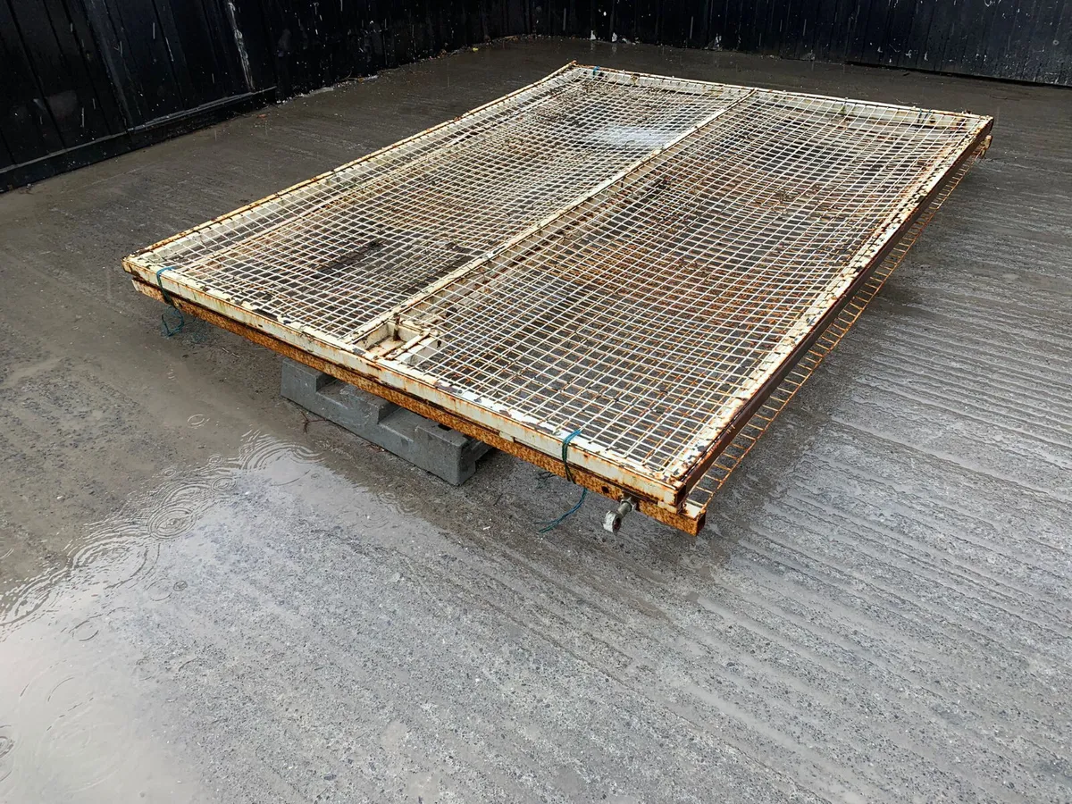 10ft x 8ft Site Entrance Gate – Heavy Duty Mesh - Image 1