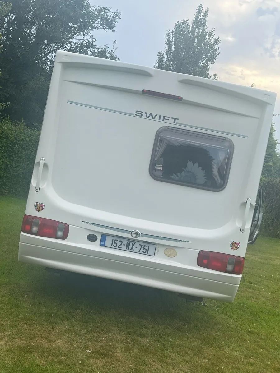 Caravan - Image 2