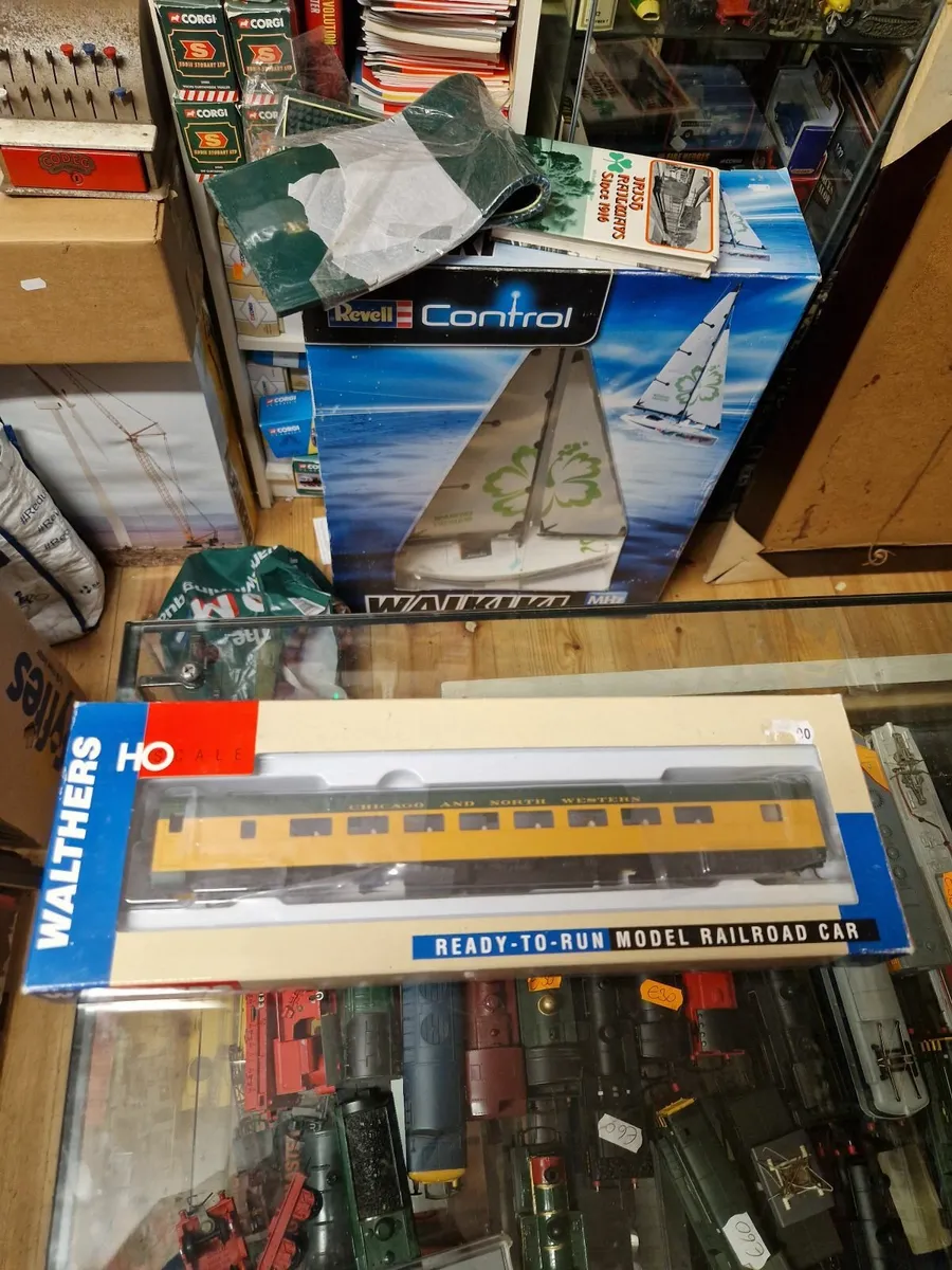 Hornby Walthers HO Scale American Carraige - Image 2