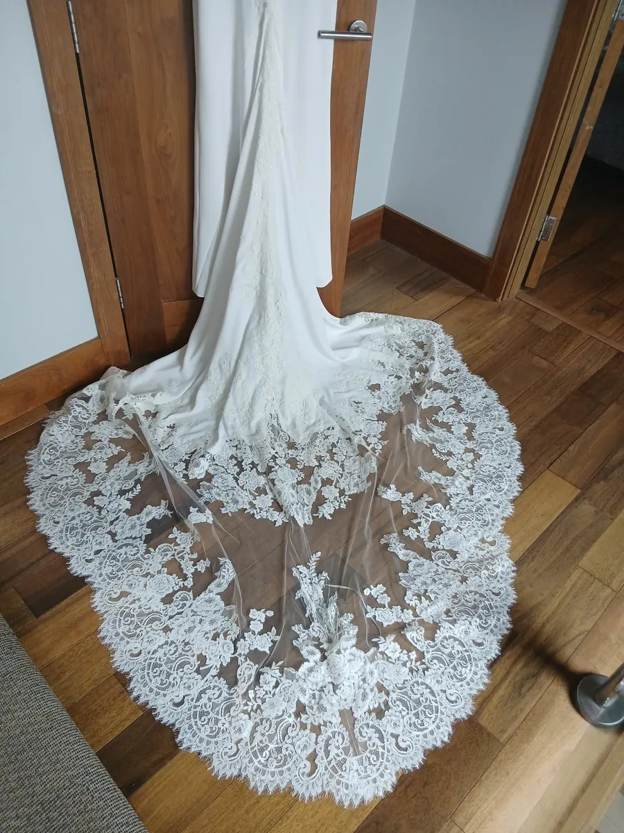 Wedding Dress, Never Worn. Tags on - Image 3