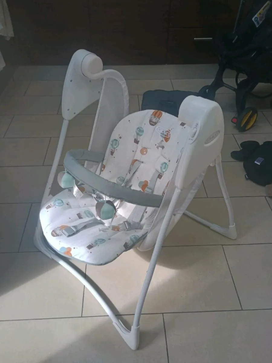 Baby swing chair - Image 1