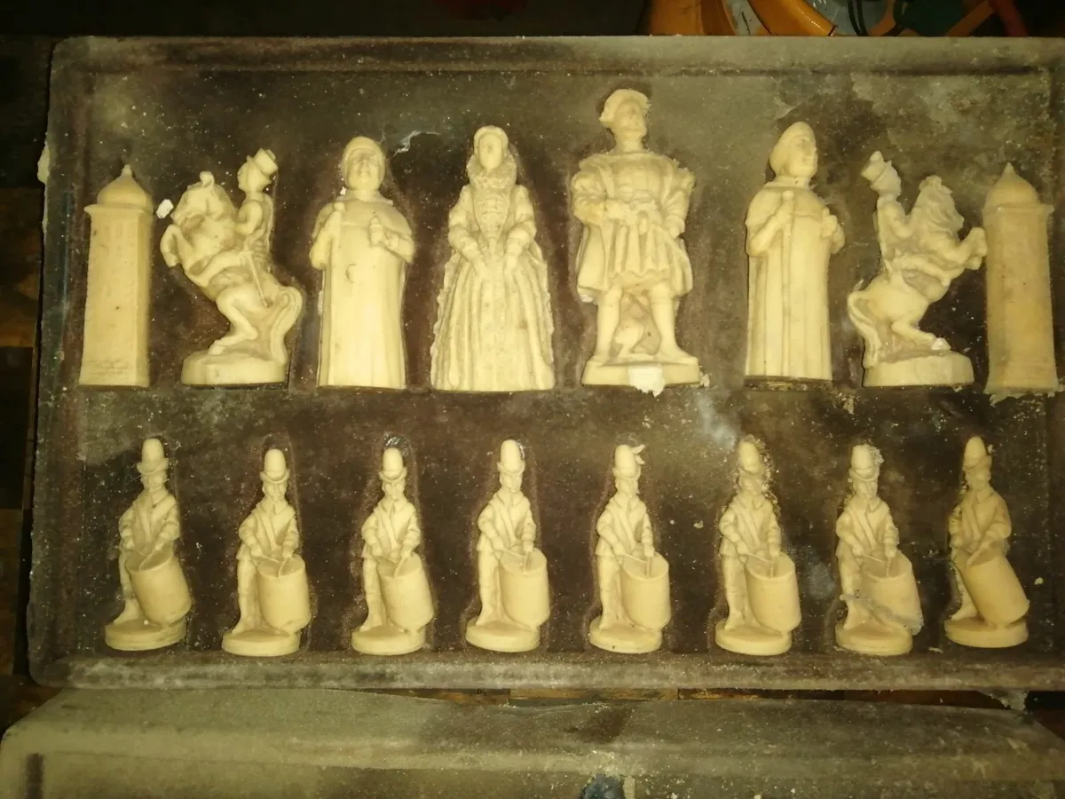 Chess set - Image 1