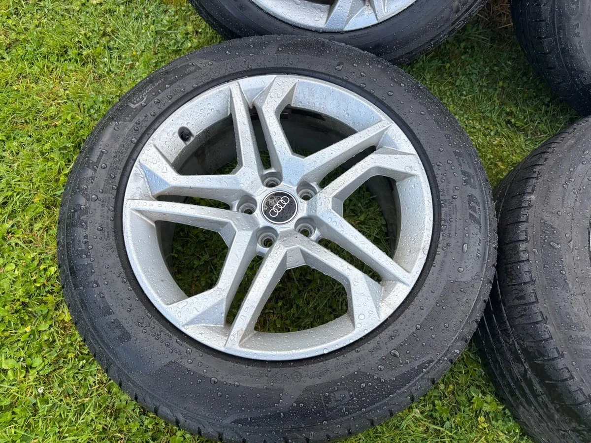 18 inch original Audi Q5 s line alloys - Image 4