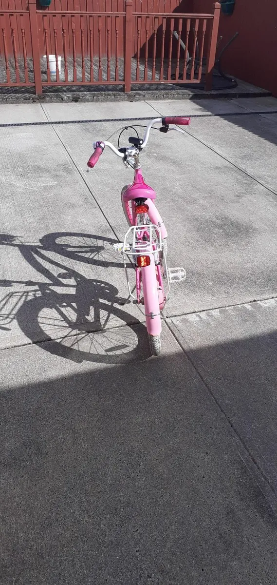 Girls bike - Image 3
