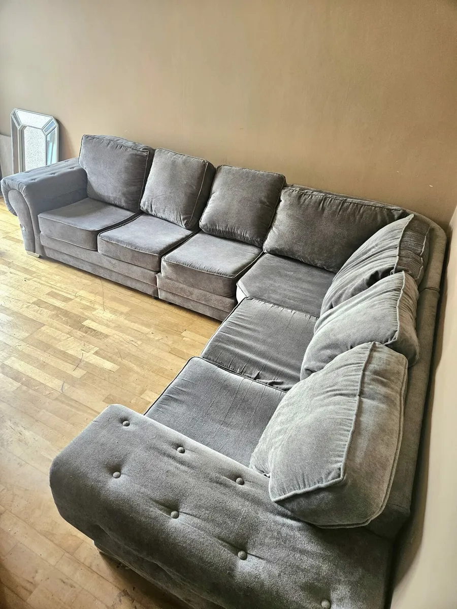 Corner sofa bed - Image 1
