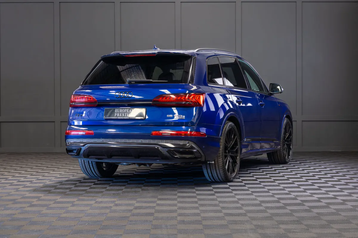 2021 Audi Q7 S-Line 55 TFSI-E Quattro - Image 3