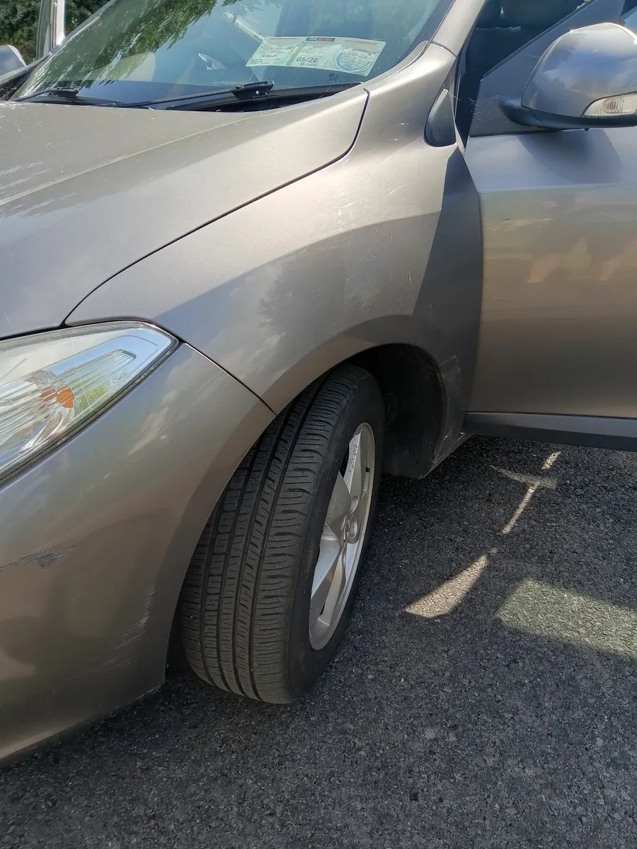 Renault Fluence 2011 - Image 4