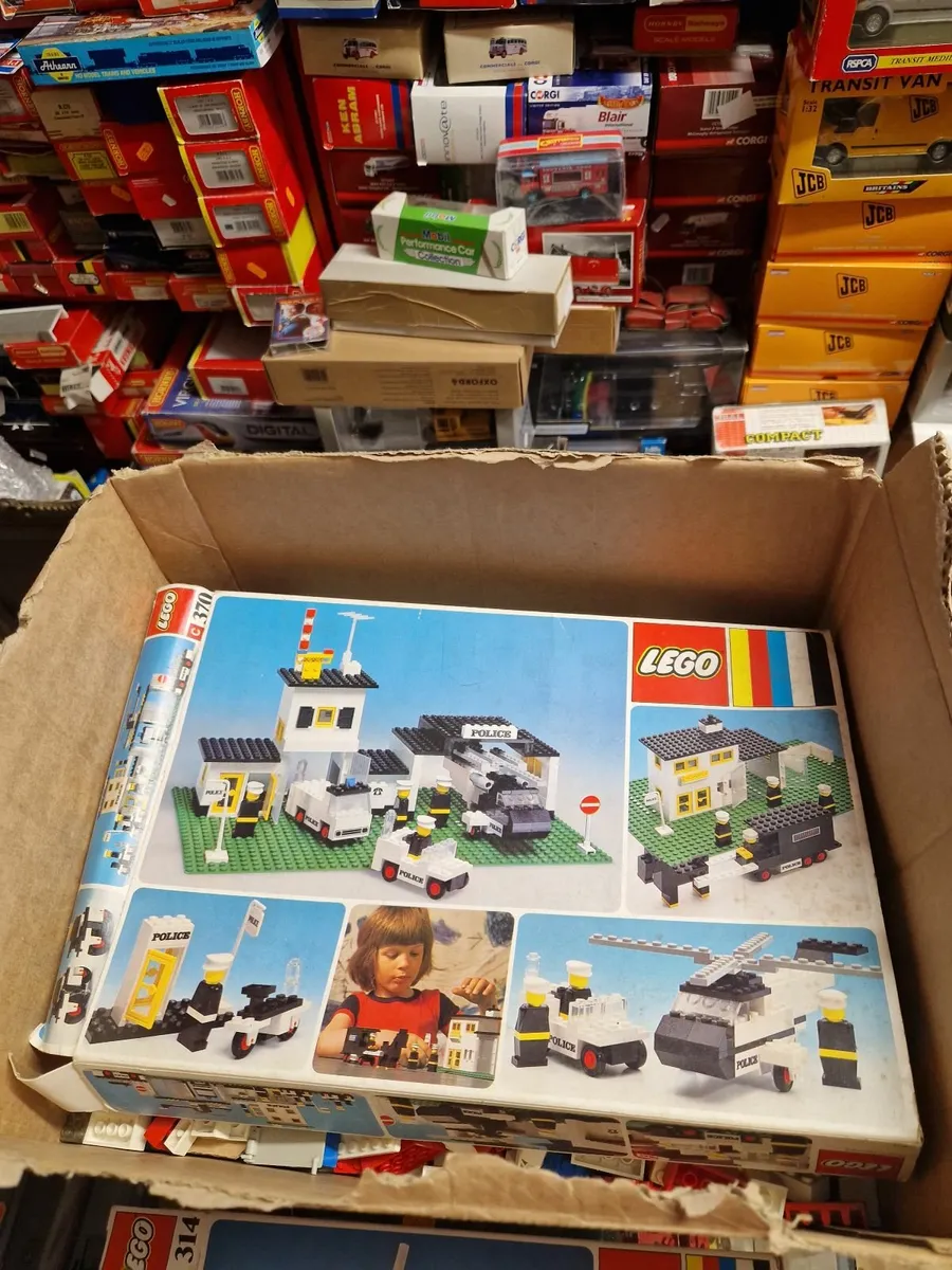 Vintage Lego - Image 4