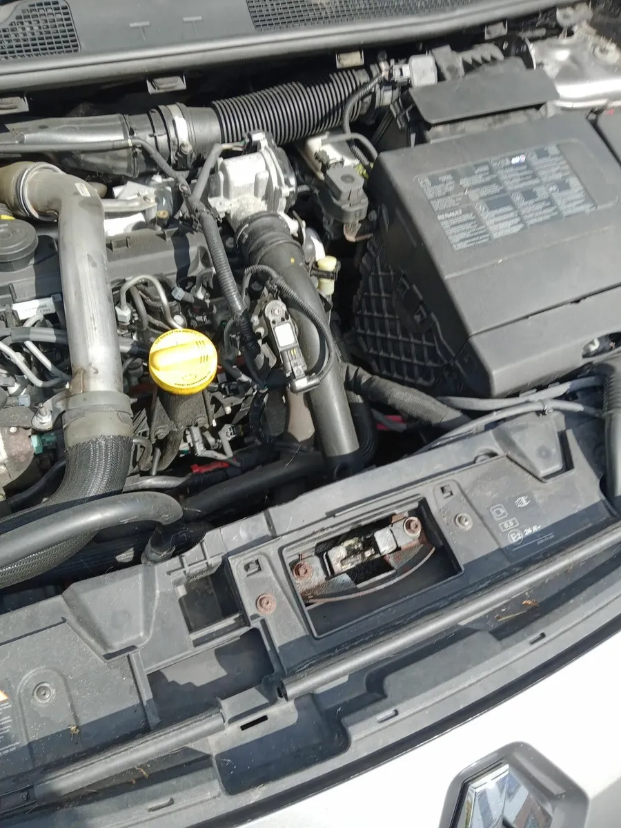 Renault Fluence 2011 - Image 2
