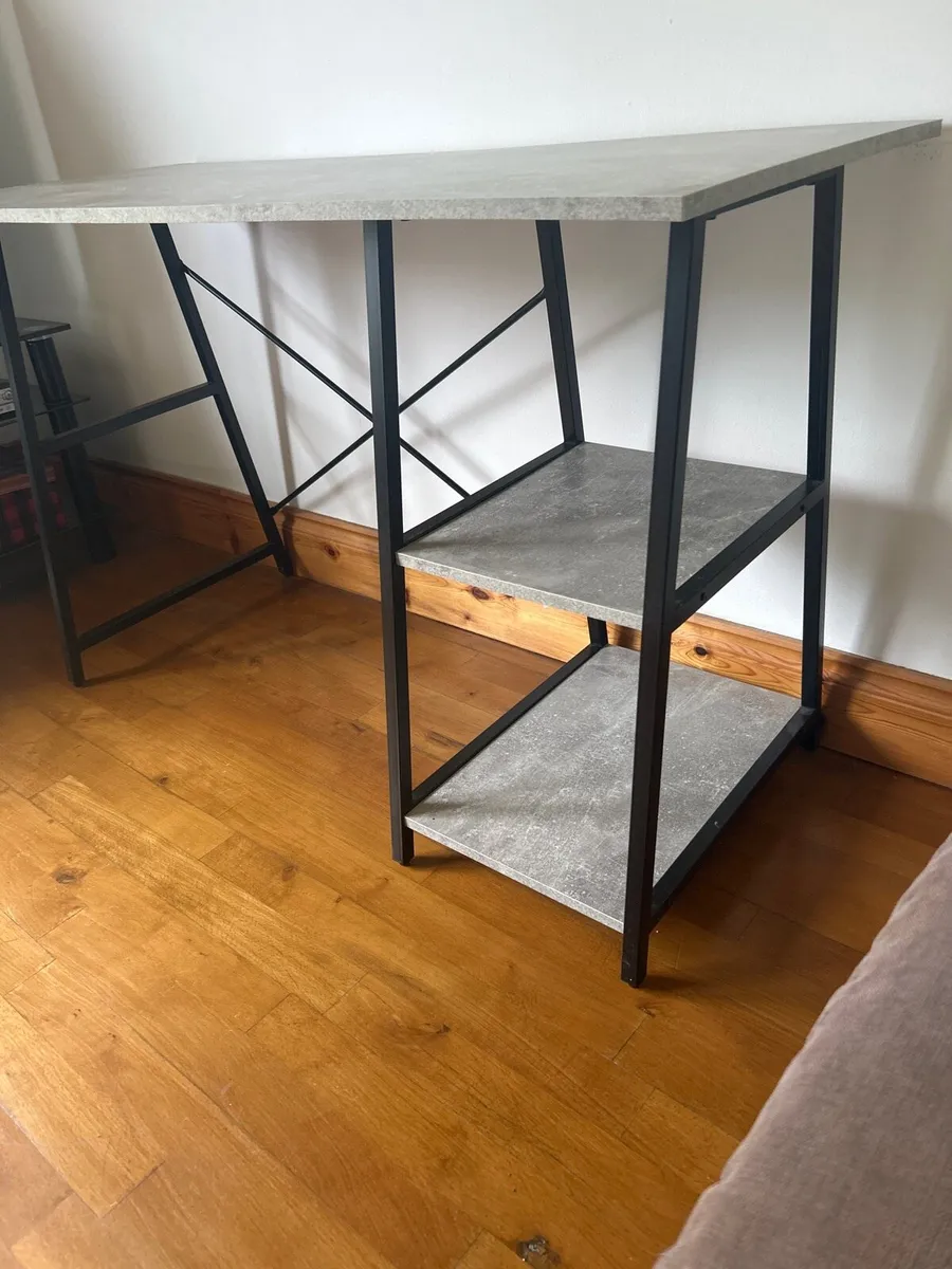 Desk - Image 2