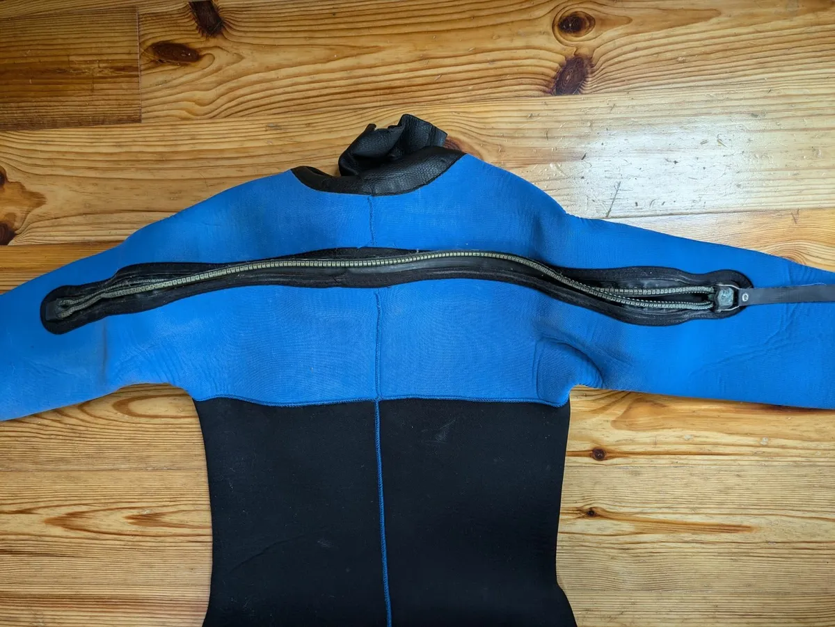 Women's Otter Neoprene Scuba Drysuit Size 12 - Image 3
