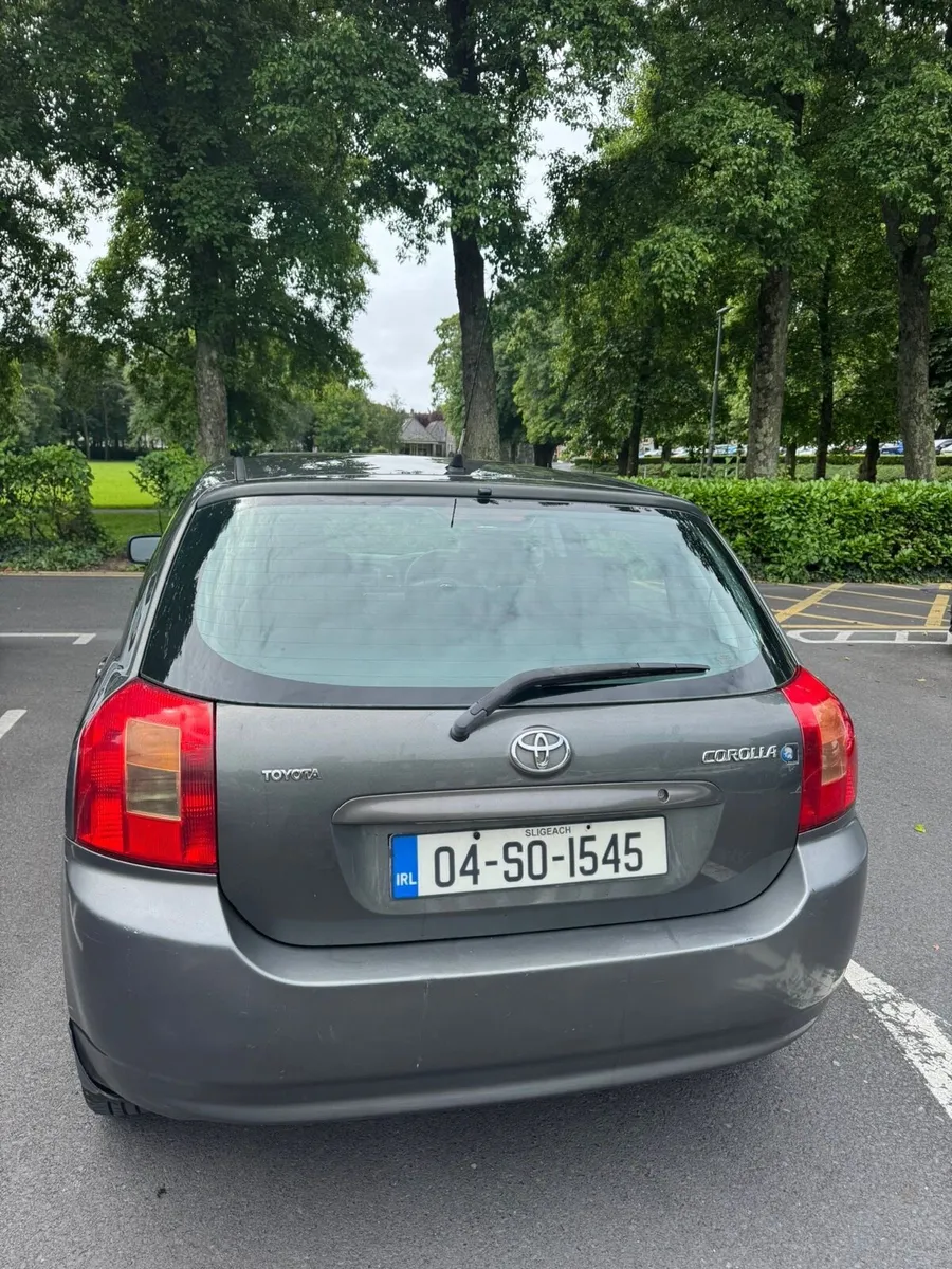 Toyota Corolla 2004 – For Sale - Image 2