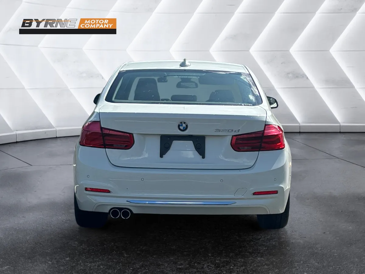 BMW 320D LUXURY AUTO, 2016 - Image 3