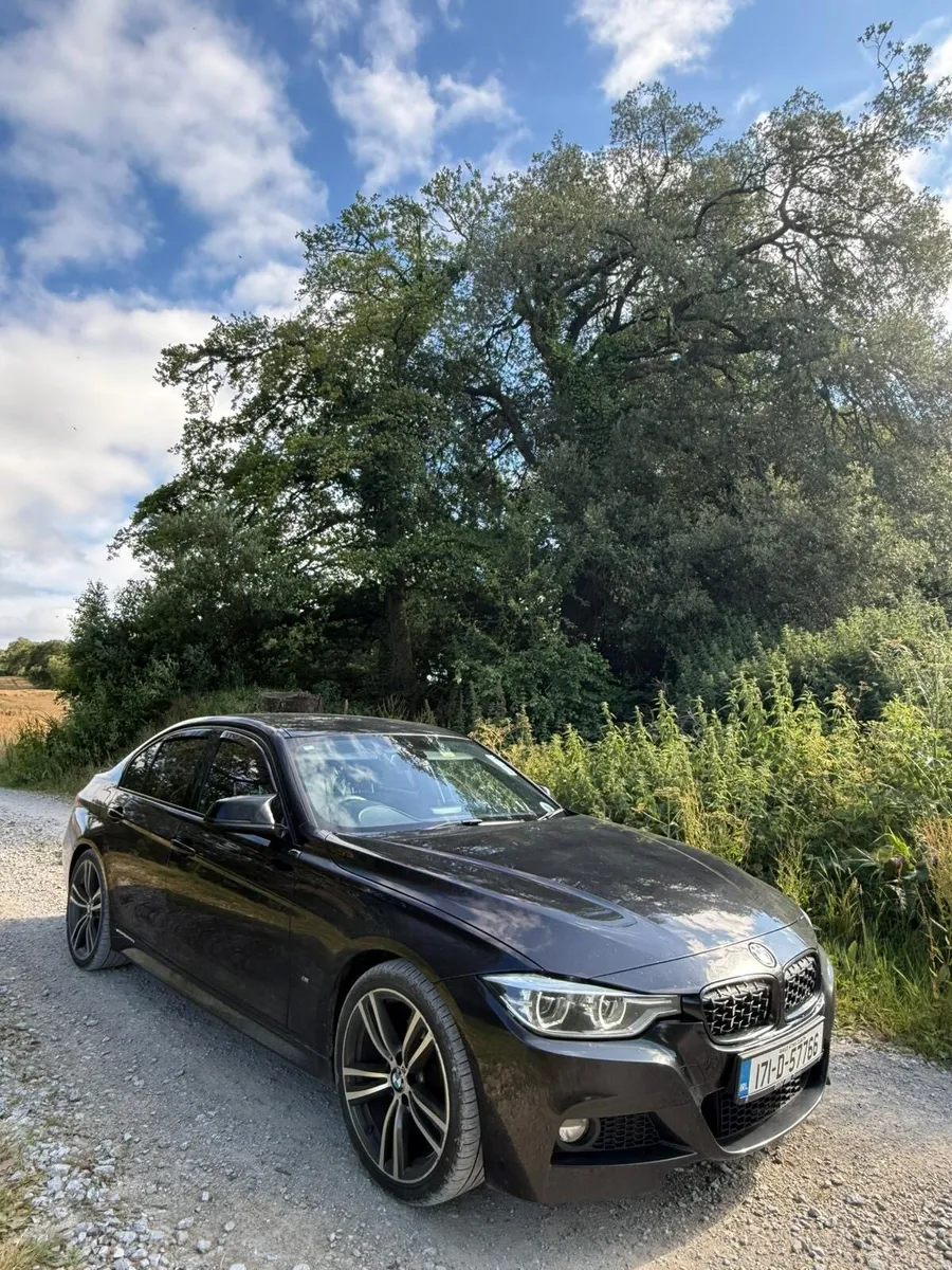 BMW 330e - Image 1