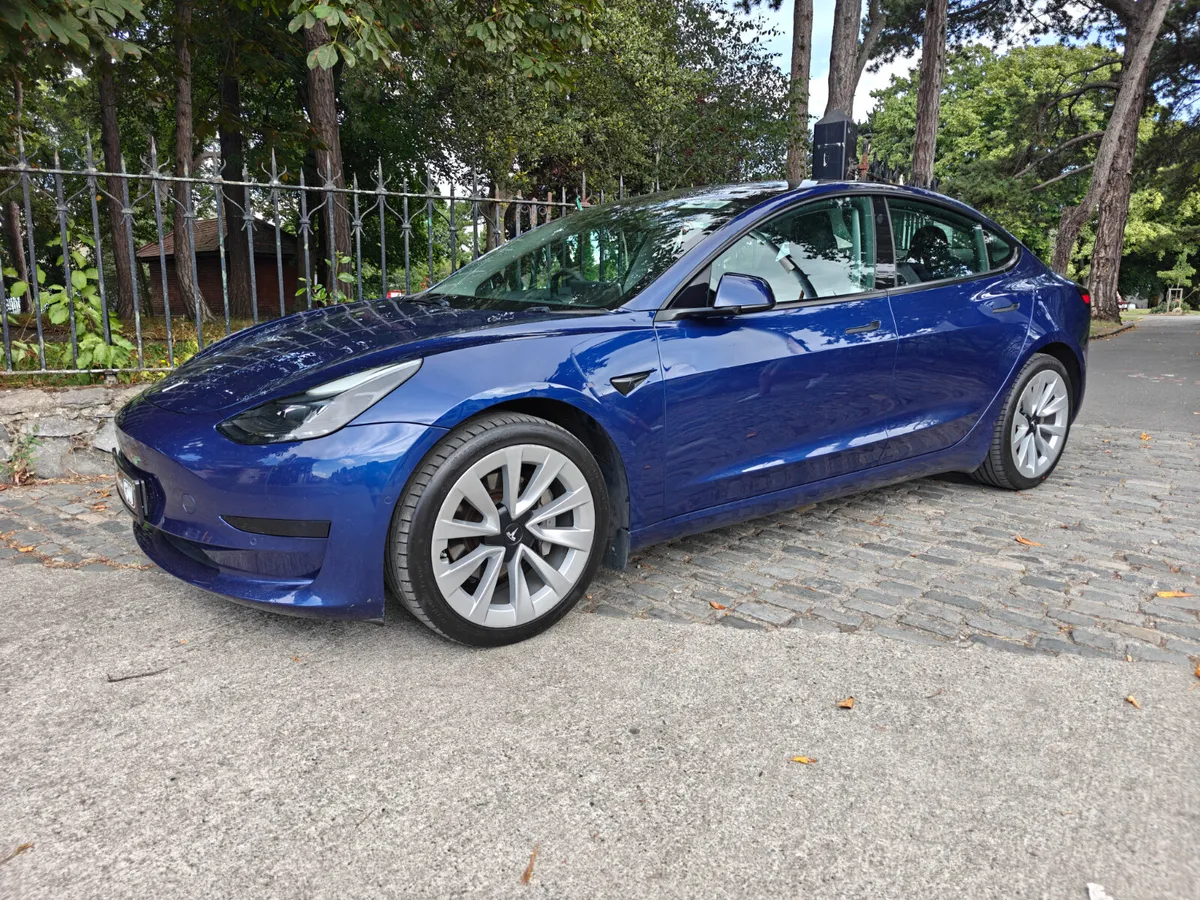 2022 (221) Tesla Model 3 RWD - Image 1