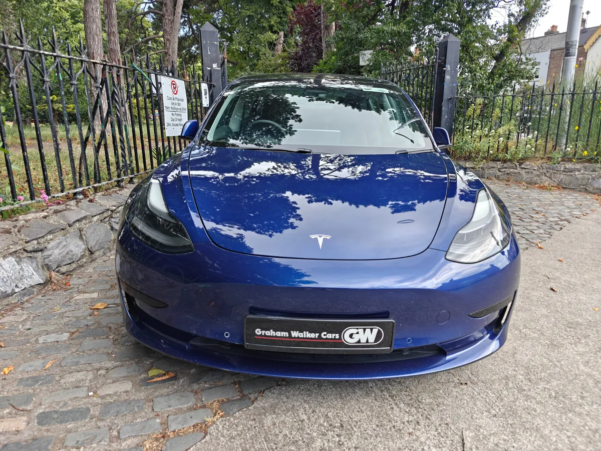2022 (221) Tesla Model 3 RWD - Image 3