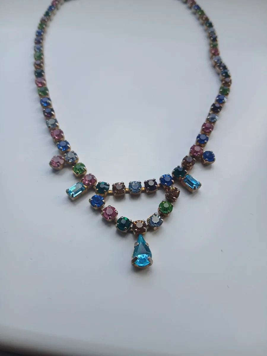 Jewellery - Image 1