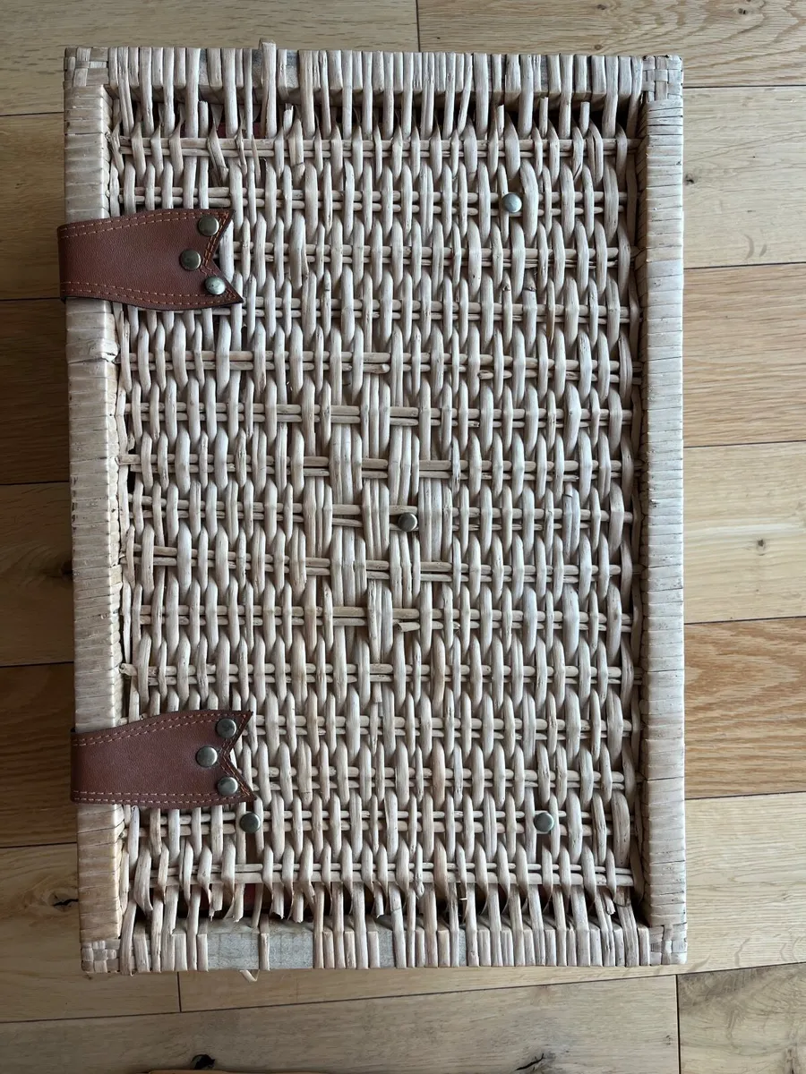 Wicker Storage Basket with Lid - Image 3