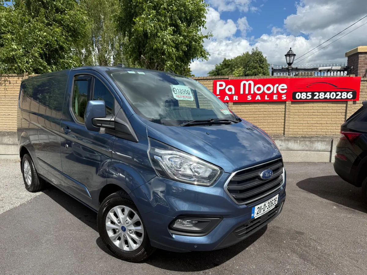 Ford Transit Custom ** F.S.H * 1 OWNER - Image 1