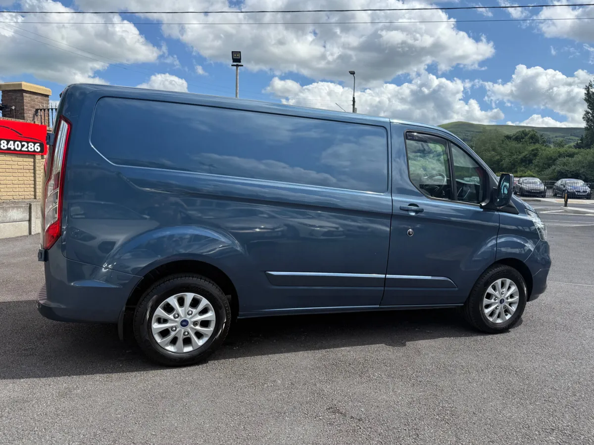 Ford Transit Custom ** F.S.H * 1 OWNER - Image 4