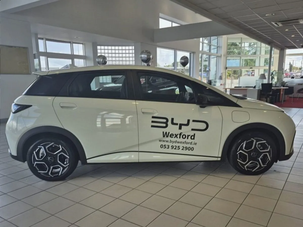 BYD DOLPHIN 60kwh 204PS Comfort ( 4 000 Savings) - Image 3
