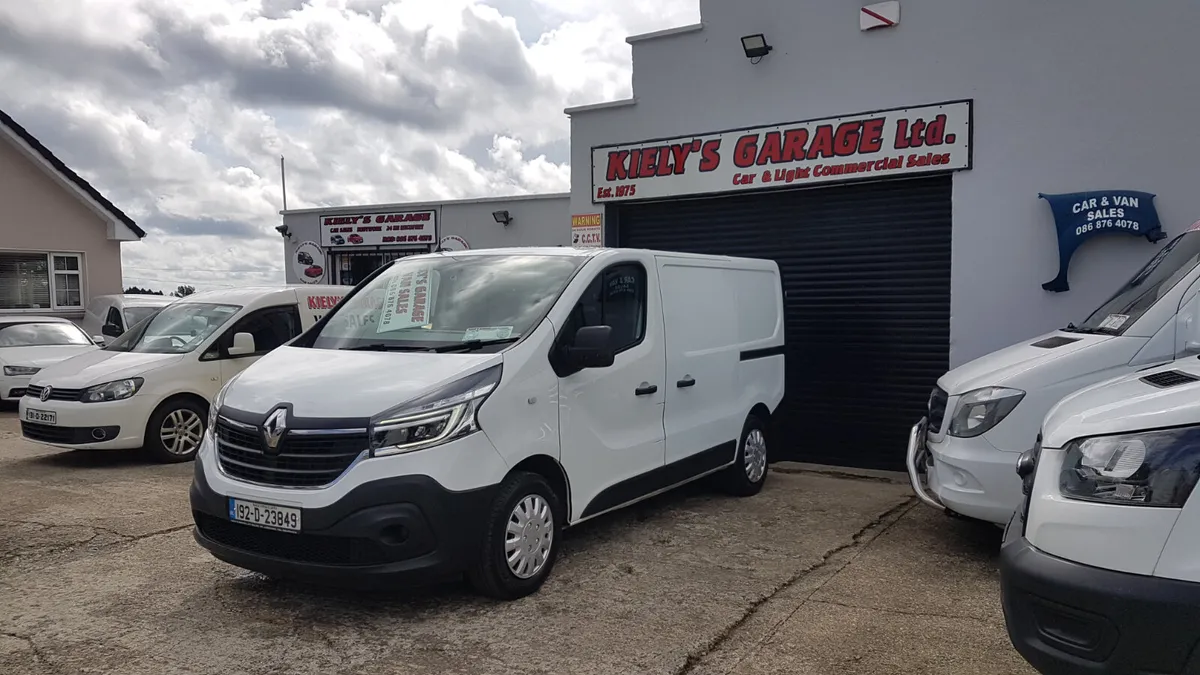 Renault Trafic 192D 32,KM 2.0LT AS NEW VAT INVOICE - Image 3