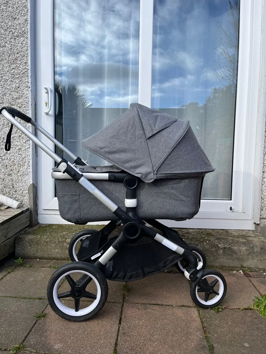 Bugaboo Fox 2 - looking for quick sale - Image 4