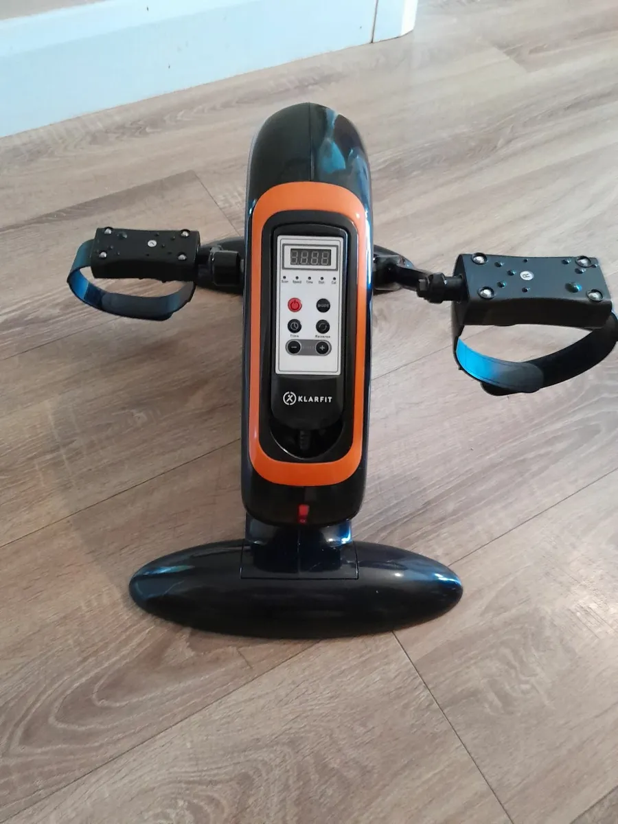 Electric pedal exerciser - Image 1