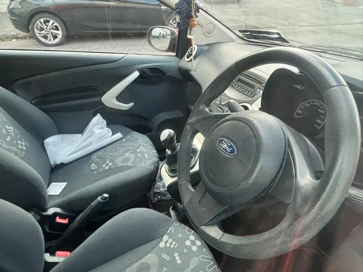 Ford KA 2009 - Image 4