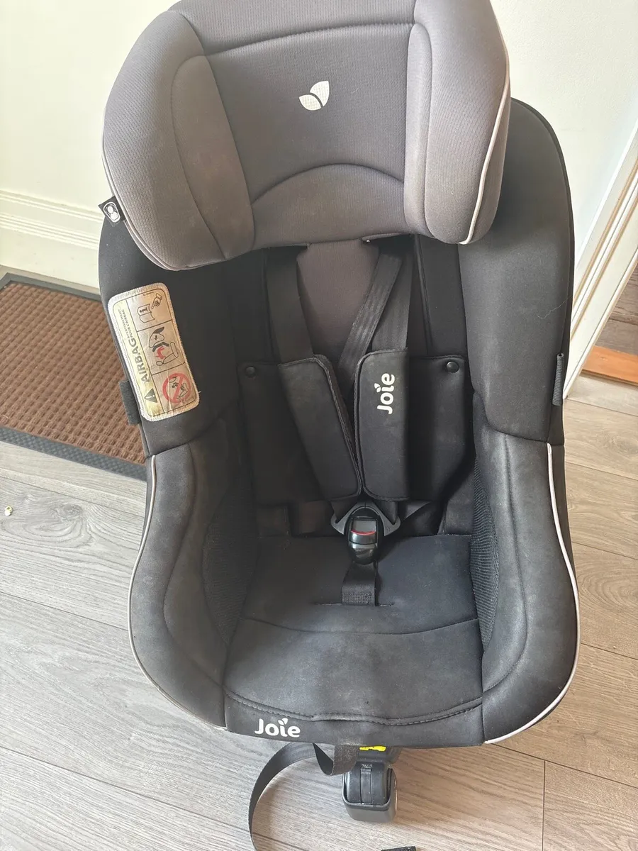 Joie baby- toddler car seat. Swivel. - Image 2