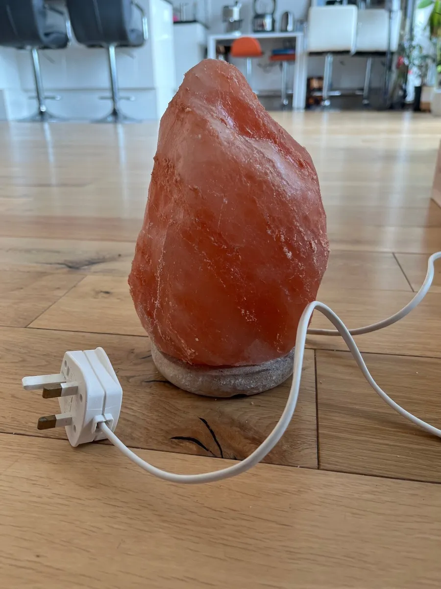Himalayan salt lamp - Image 2