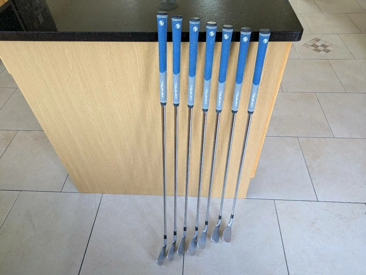 TaylorMade P7MC Irons 4 to Wedge - Image 1