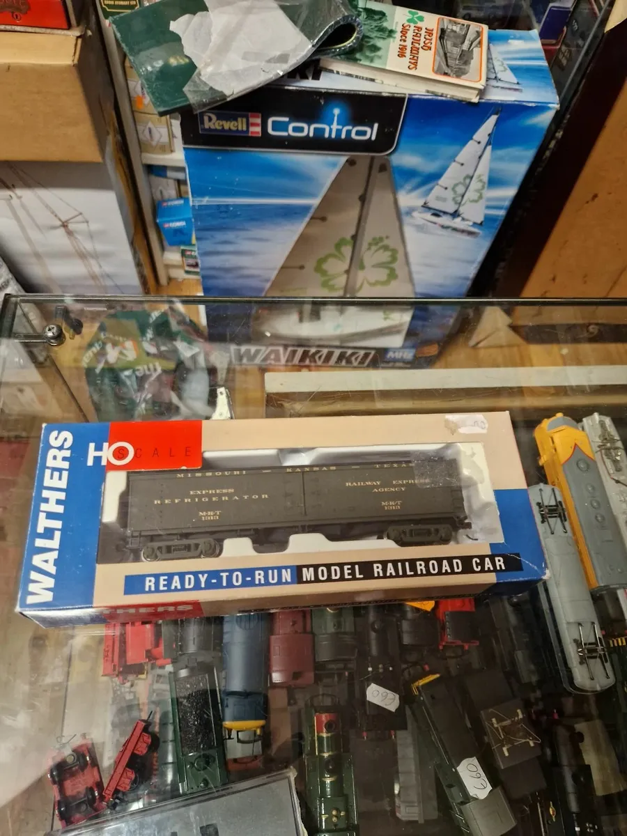 Hornby Walthers HO Scale American Wagon - Image 2