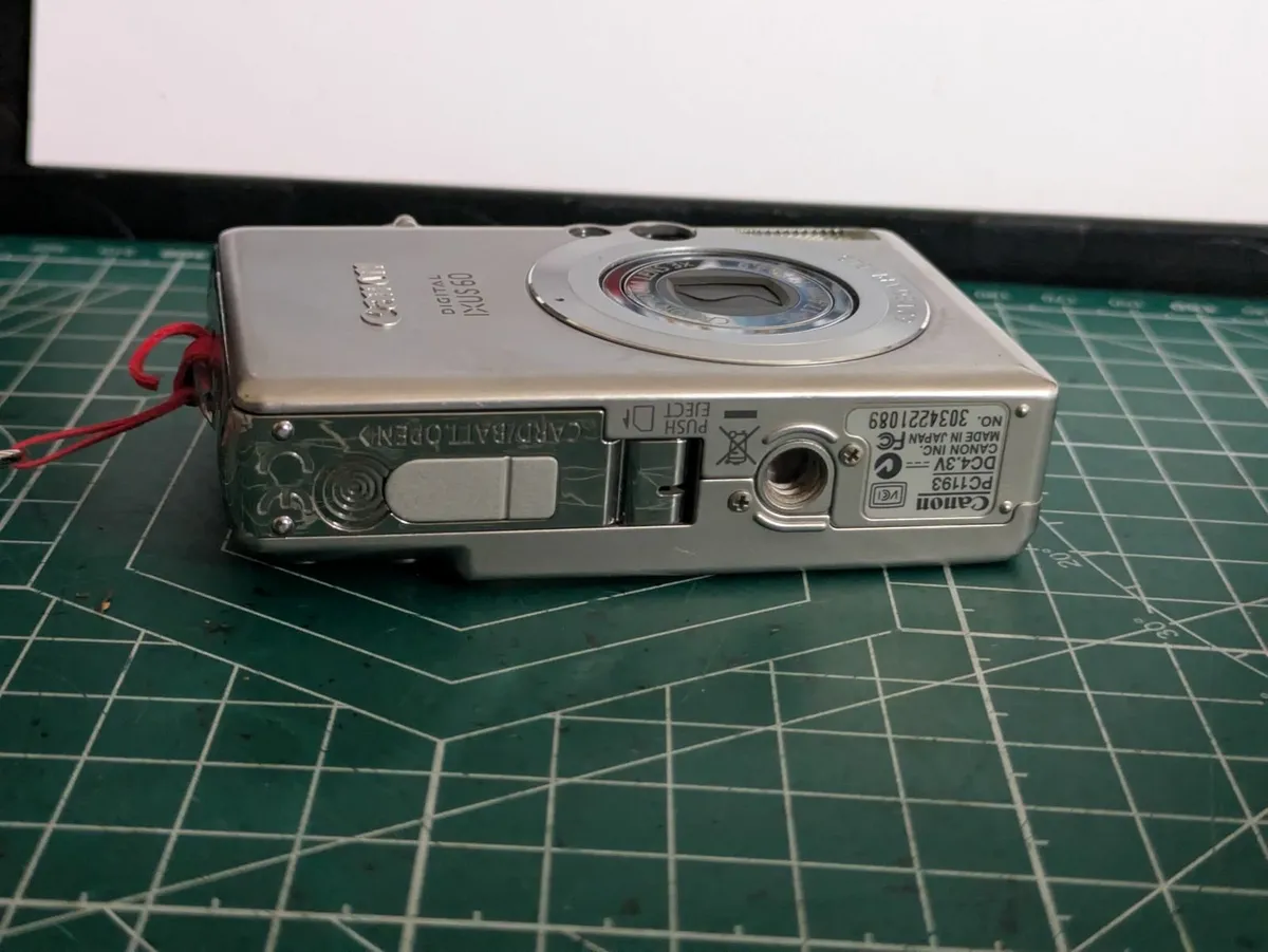 Canon IXUS 60 6MP CCD 🌈 digital compact camera - Image 4