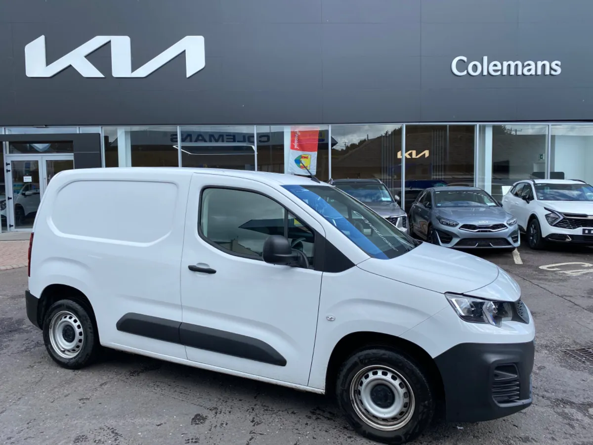 Peugeot Partner Active 1.5 Blue HDI 100 6.3 2 2022 - Image 1