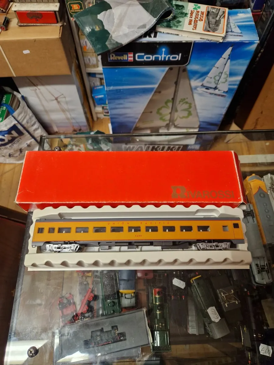 Hornby Rivarossi Ho scale American Carraige - Image 2